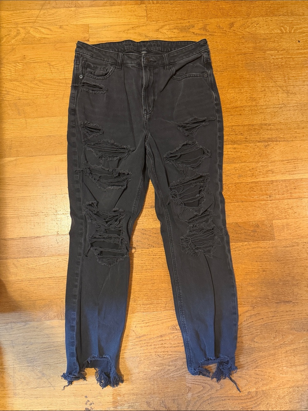Black Distressed Women's Ripped Jeans